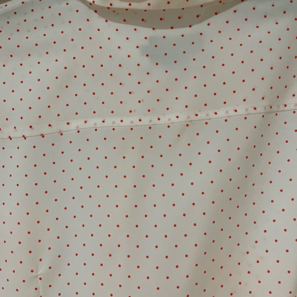 NWT Pendleton blouse. White/red polka dot. Size 18. Front pockets. Machine wash. - Picture 4 of 5